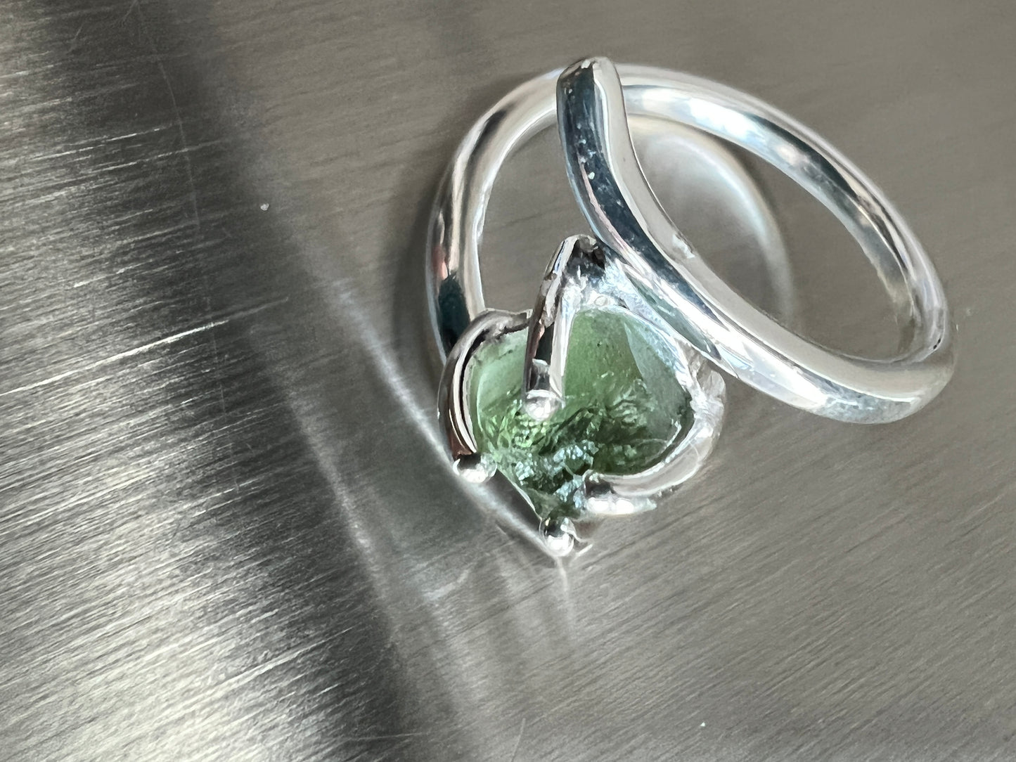 Moldavite and .925 Sterling Silver Rind sz 5